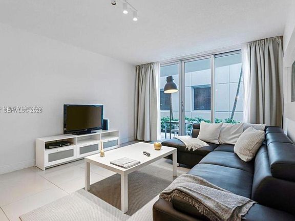 3rd image of 3901 S Ocean Dr Suite 1B