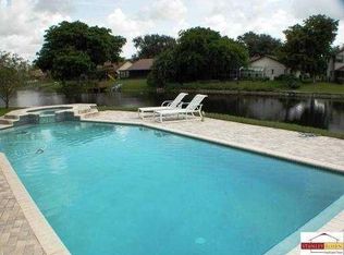 5770 SW 87th Way, Cooper City, FL 33328