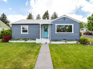 708 NW 10th St, Redmond, OR 97756