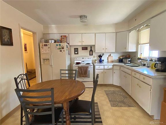 3rd image of 3121-3123 Hassler St