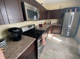 30 Penn St #2, Providence, RI 02909