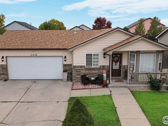 4th image of 2434 Hawk Dr