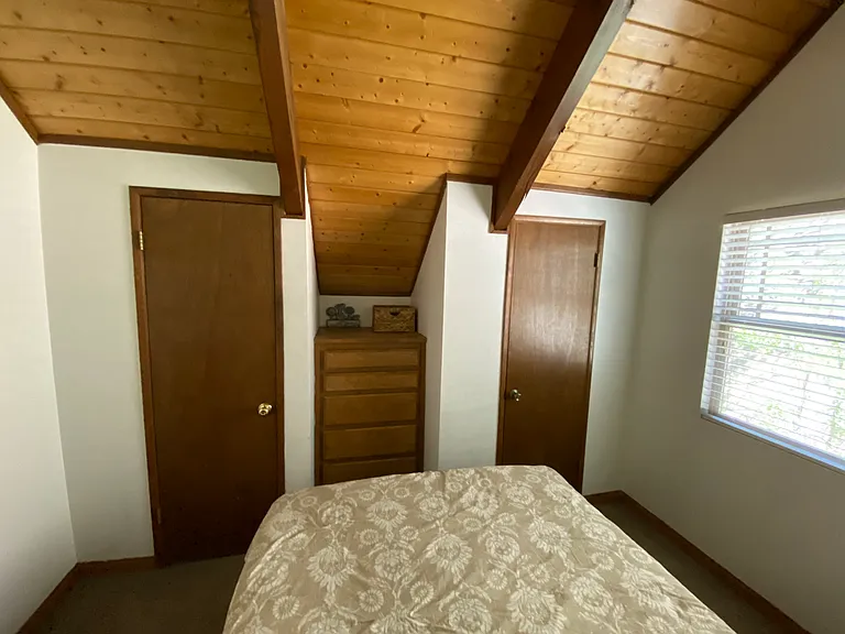 136 W Aeroplane Blvd — Photo 7
