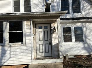 205 W Park St, Urbana, IL 61801