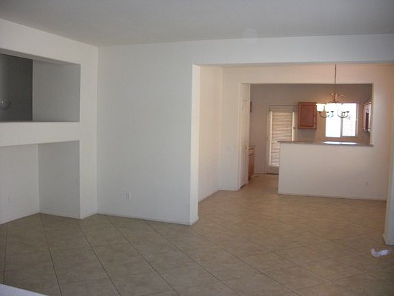 4th image of 9133 W Palm Ln