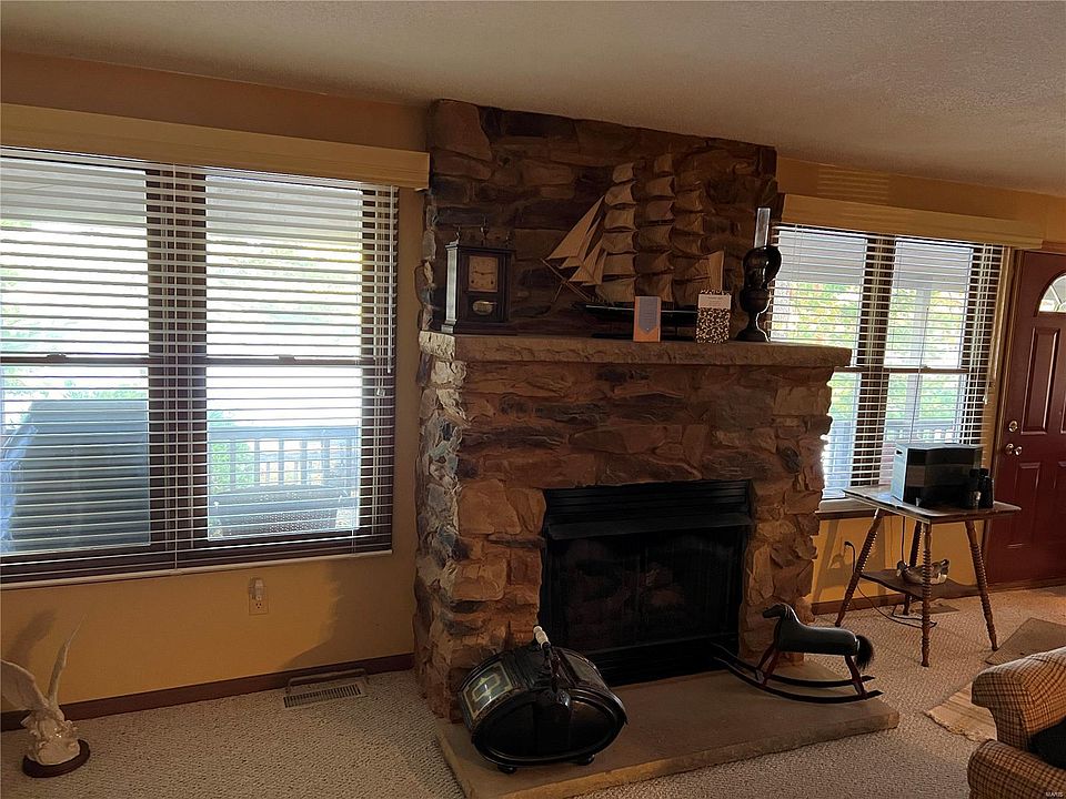 12952 Tamarac Dr, Shipman, IL 62685 MLS 23063533 Zillow