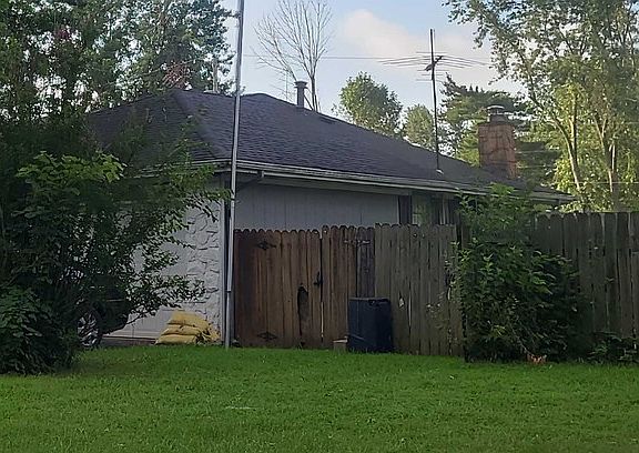 4th image of 3314 W Winchester Rd