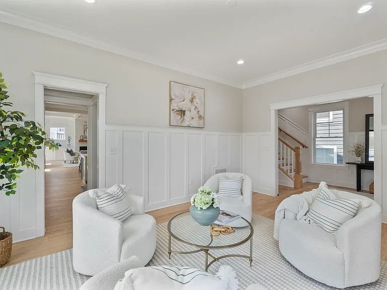 1603 Griffen Grv — Photo 7