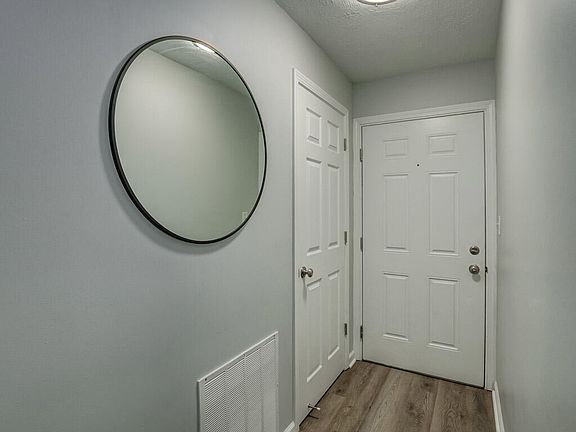 2nd image of 33 Rio Grande Cir APT 8