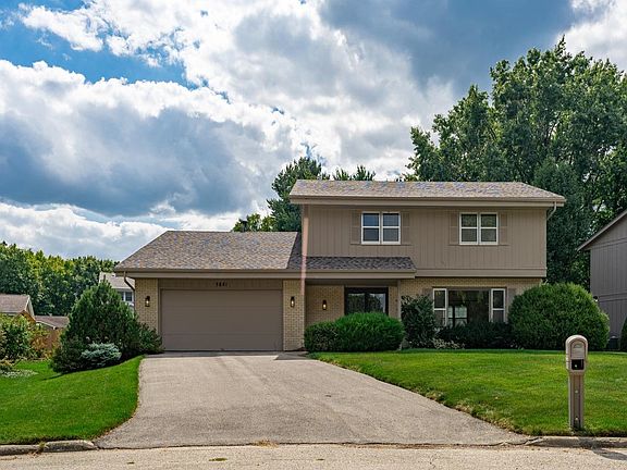 3rd image of 5841 Hoylake Dr