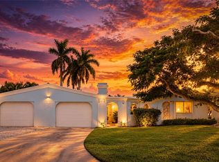 517 71st St, Holmes Beach, FL 34217