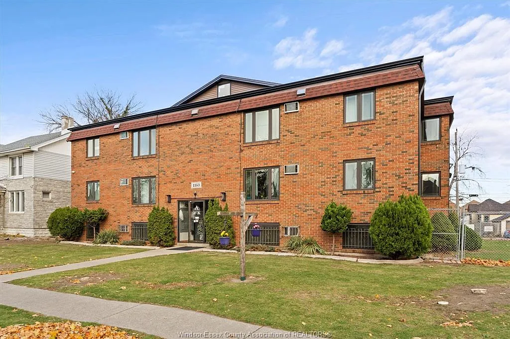 2 bed, $1,500 — Photo 2