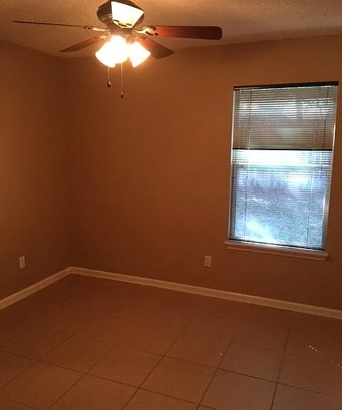 248 Clover Ct — Photo 11