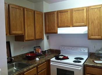 2nd image of 901 Gibbon St APT 1b