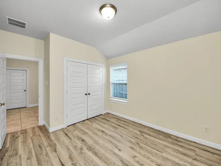 24654 Greenwood Bay Dr — Photo 23