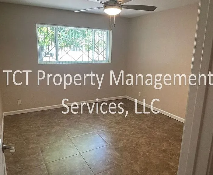 27 E McKinley St — Photo 7