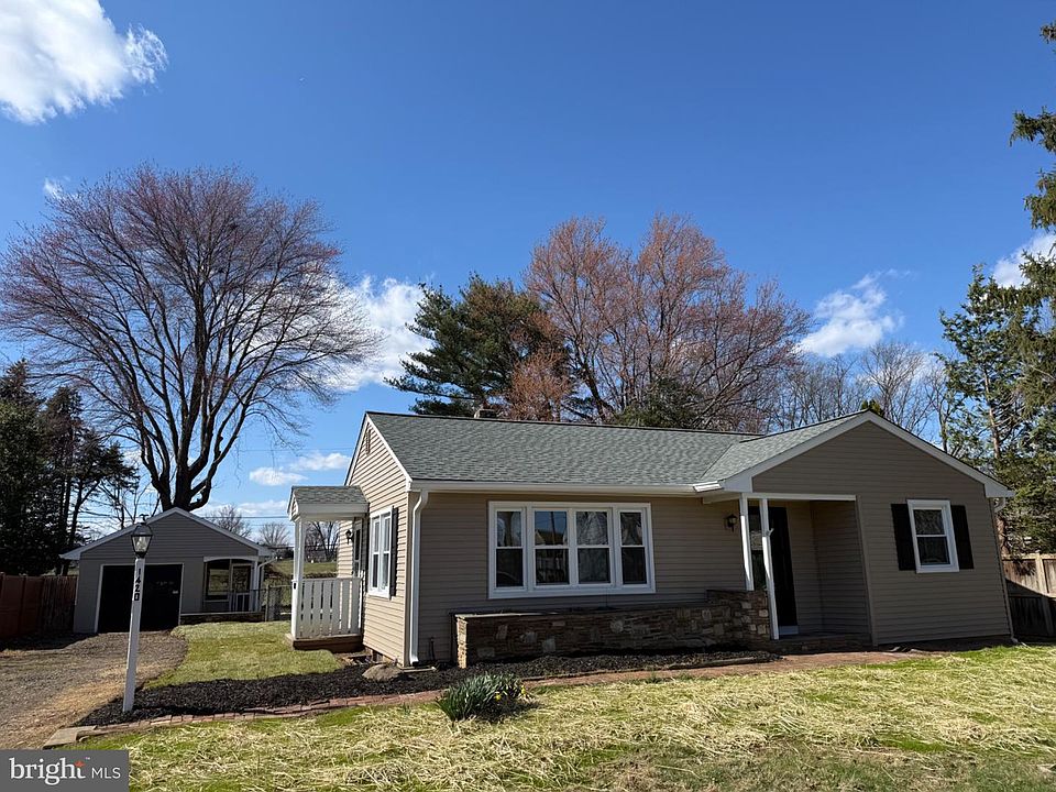 1st image of 1420 S Pleasant Dr