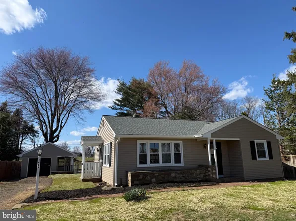 1420 S Pleasant Dr, Feasterville Trevose, PA 19053