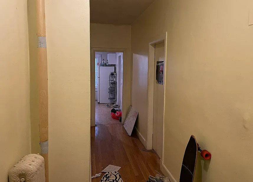 4 bed, $6,700 — Photo 1