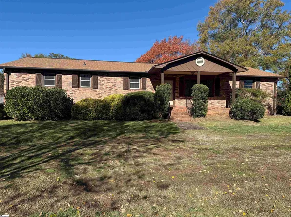 1506 Reid School Rd, Taylors, SC 29687