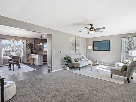 5th image of 216 Central Dr