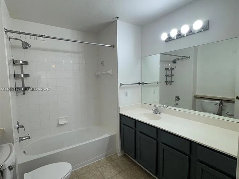 4006 Santa Maria Dr #108 — Photo 12