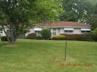8431 Van Dr, Poland, OH