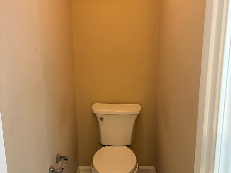 Master Bedroom Toilet