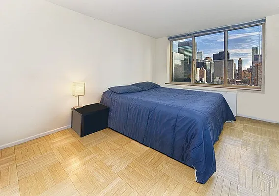 Rented by Halstead Real Estate | media 6