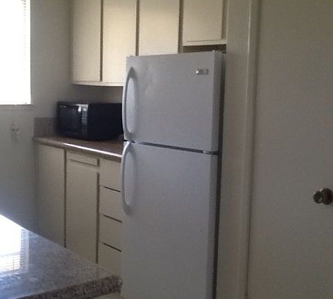 3rd image of 303 Starr Ave APT 8