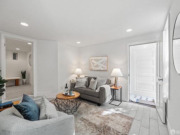 5th image of 382 Elizabeth St