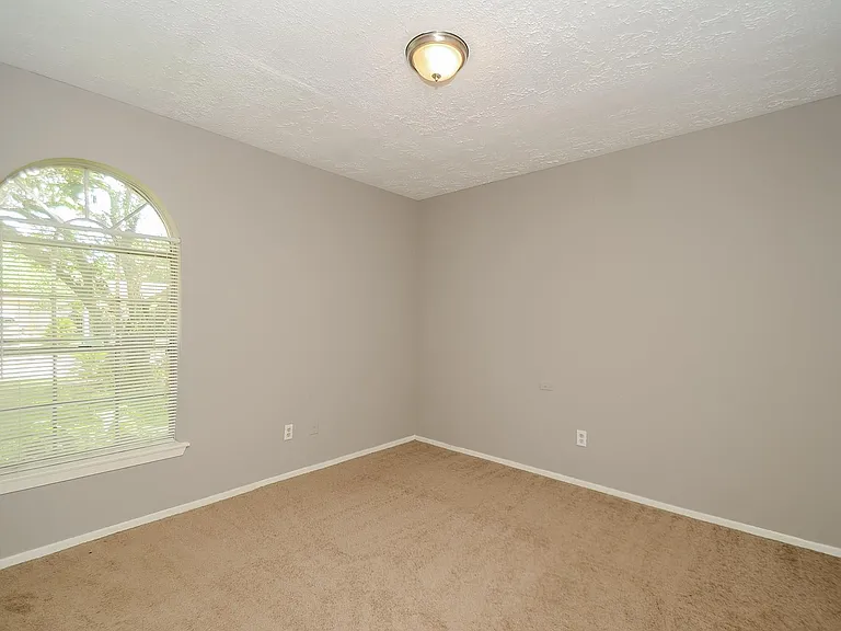 8319 Bird Run Dr — Photo 28