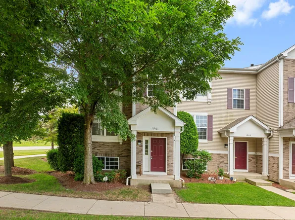 1901 Freedom Ct, Zion, IL 60099
