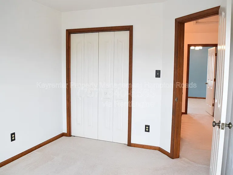 310 Cobb Island Ct — Photo 17