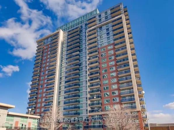 215 Queen St E #2108, Brampton, ON L6W 0A9