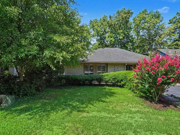 104 Hickory Dr., Conway, SC 29526