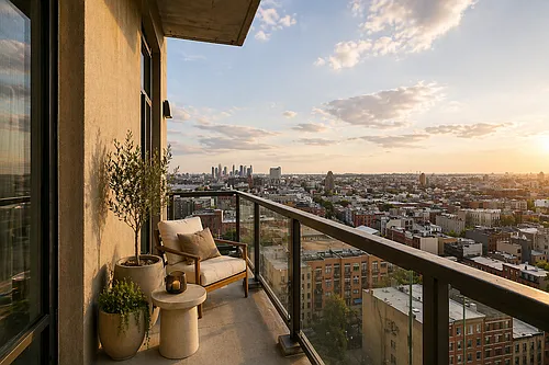 321 Wythe Ave Photo 1