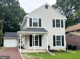 4 Woodstream Dr, Atco, NJ 08004