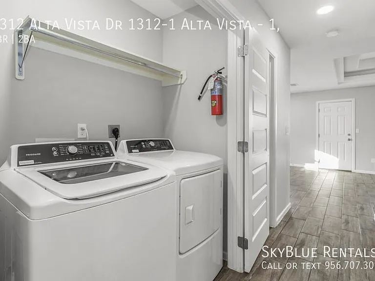 1312 Alta Vista Dr #1 — Photo 7