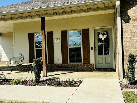 4th image of 533 Spencer Rd