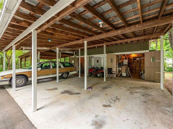 winston-salem-north-carolina-117618897 picture