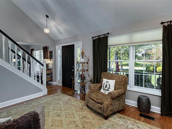 4th image of 3089 Mathers Way