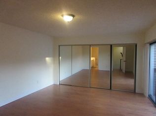8212 SW 23rd St, North Lauderdale, FL 33068