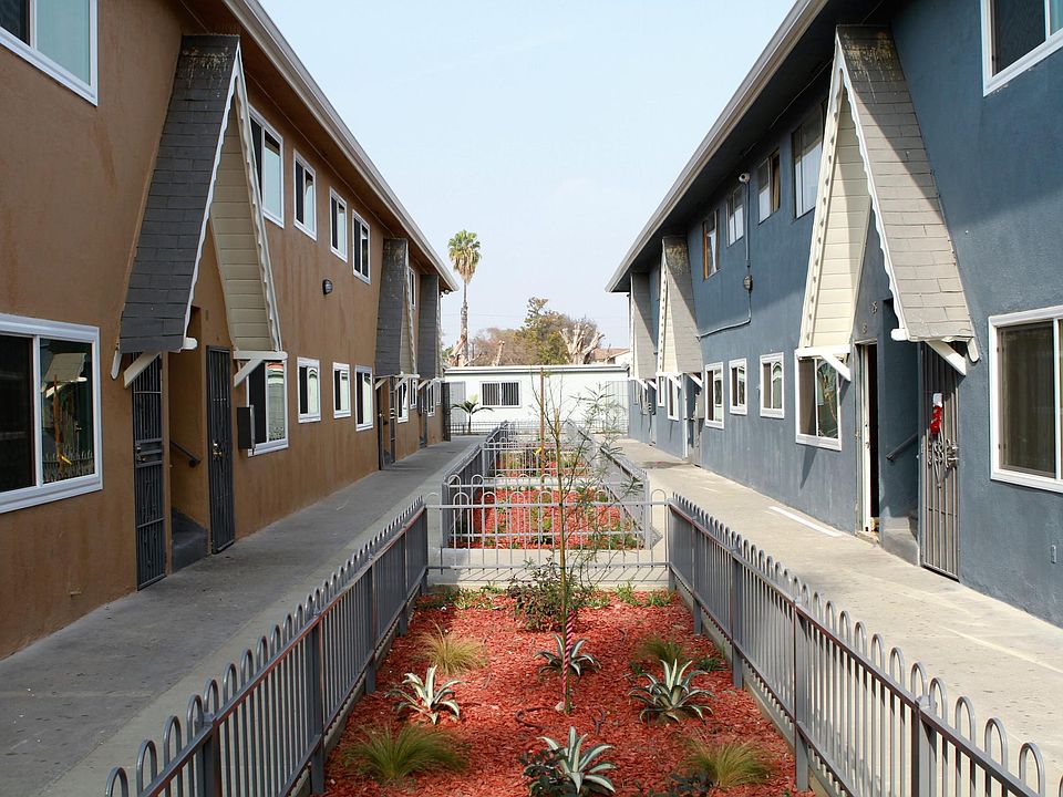 1st image of 4703 Live Oak St APT 21