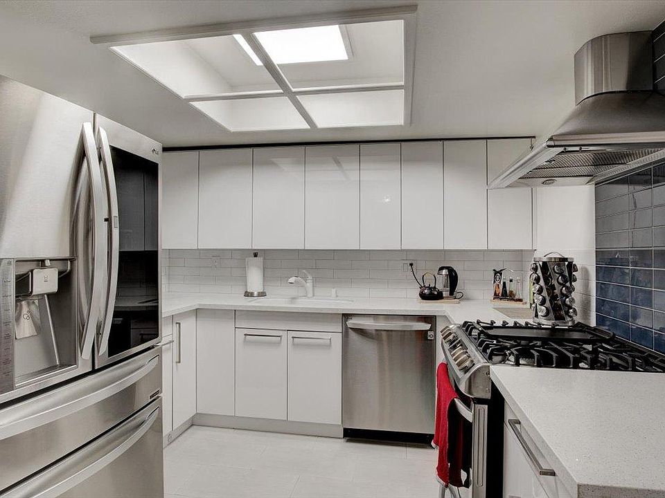 1st image of 108 W Maple St Unit 27
