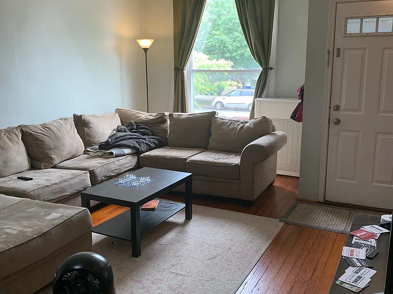 2806 Huntingdon Ave — Photo 6