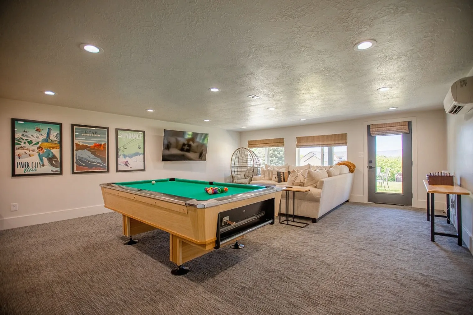 5 bed, 3.0 bath, 4413 sqft, $12,644 — Photo 4