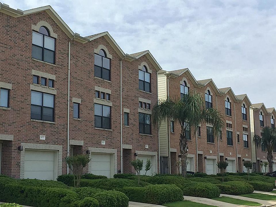 2nd image of 3501 Link Valley Dr APT 303