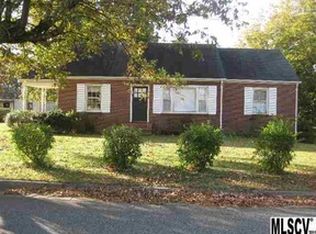 2160 11th Ave NE, Hickory, NC 28601