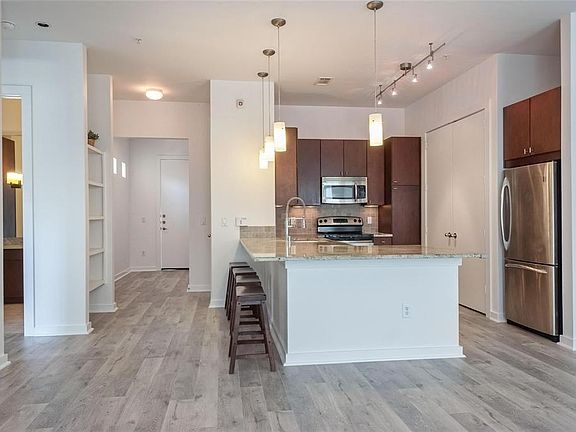 2nd image of 2950 McKinney Ave APT 326